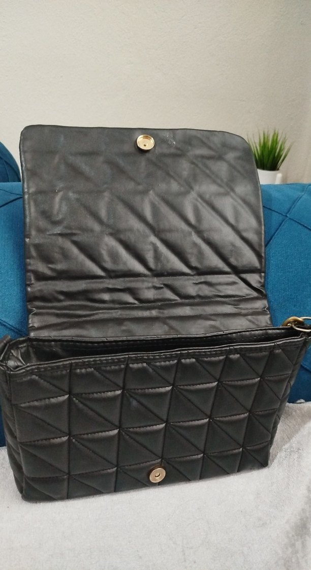 Siyah Yılan Desenli Zincir Detaylı Deri Çanta - Görsel 2