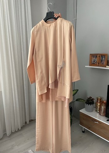 Bej Kadın Uzun Kollu Dökümlü Takım - Görsel 3