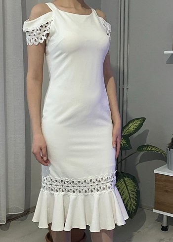 Dantel Detaylı Beyaz Midi Abiye Elbise - Görsel 2
