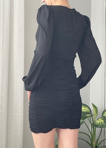 V Yaka Drapeli Siyah Mini Elbise - Görsel 6