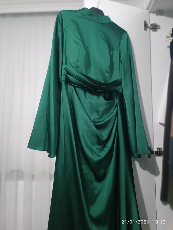 Yeşil Uzun Drapeli Kadın Elbise - Görsel 2