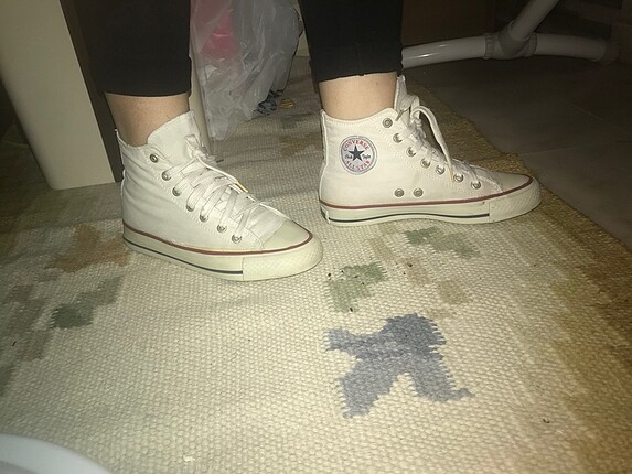 Converse Beyaz Yarım Converse