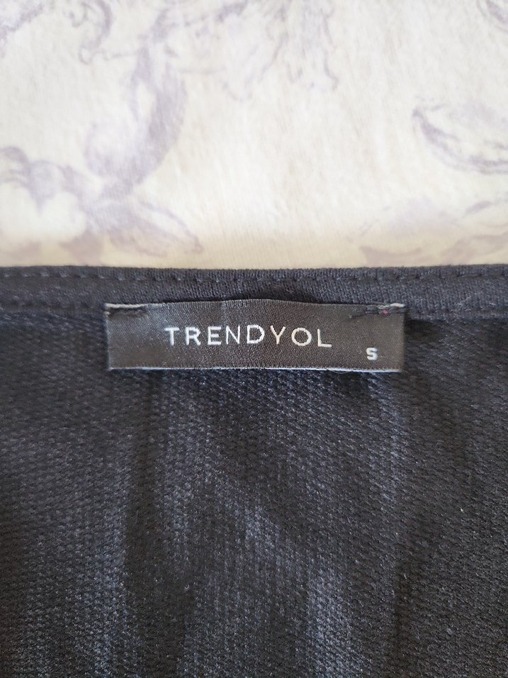 Uzun Kollu Siyah V Yakalı Triko Elbise - Görsel 3