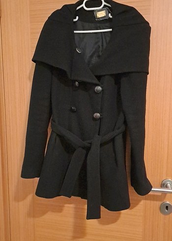 Çift Düğmeli Siyah Kaban - Görsel 2