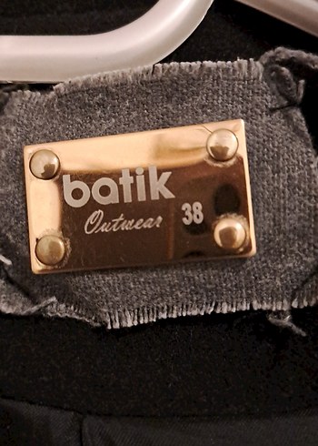 Çift Düğmeli Siyah Kaban - Görsel 3