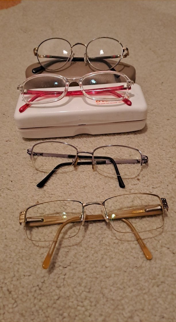 Kadın kemerli dereceli gözlük çerçeveleri. - Görsel 2