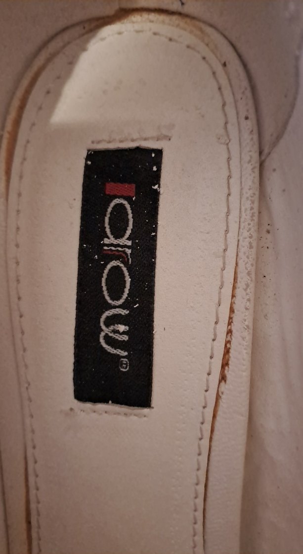 Beyaz Bağcıklı Dolgu Topuk Kadın Ayakkabı. Kırık beyaz renginde. - Görsel 2