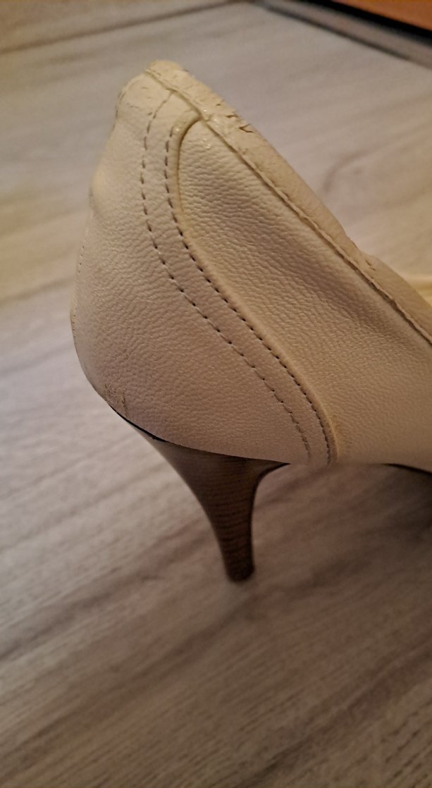 Beyaz Bağcıklı Dolgu Topuk Kadın Ayakkabı. Kırık beyaz renginde. - Görsel 4