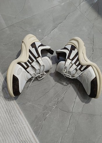 Vakko Beyaz Yılan Desenli Topuklu Spor Ayakkabı - Görsel 2