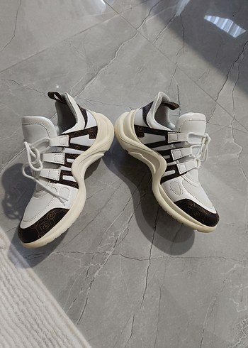 Vakko Beyaz Yılan Desenli Topuklu Spor Ayakkabı - Görsel 3