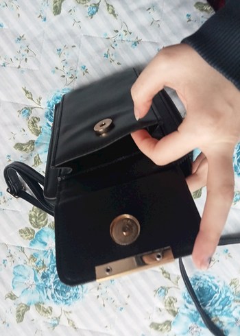 Siyah Deri Kadın Çapraz Çanta - Görsel 4