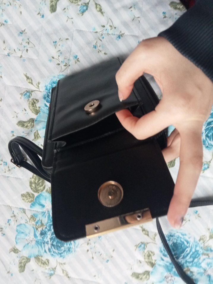 Siyah Deri Kadın Çapraz Çanta - Görsel 4