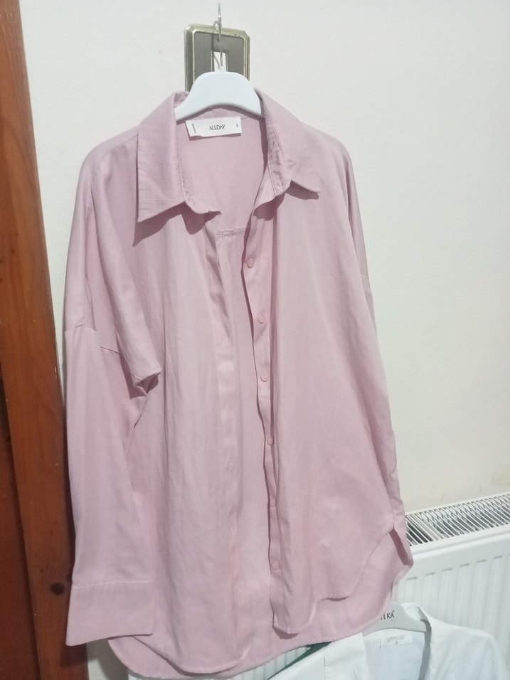 Pembe Pastel Keten Gömlek, Düğmeli, Salaş Kesim - Görsel 3