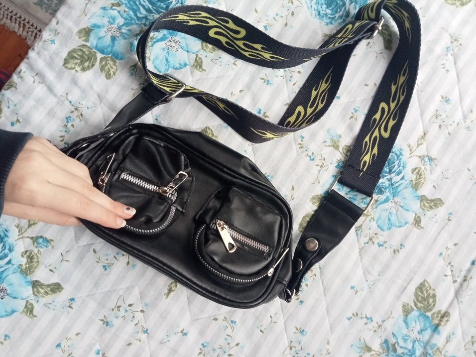 Kemer Tokalı Siyah Yılan Derisi Desenli Kadın Çapraz Çanta - Görsel 3