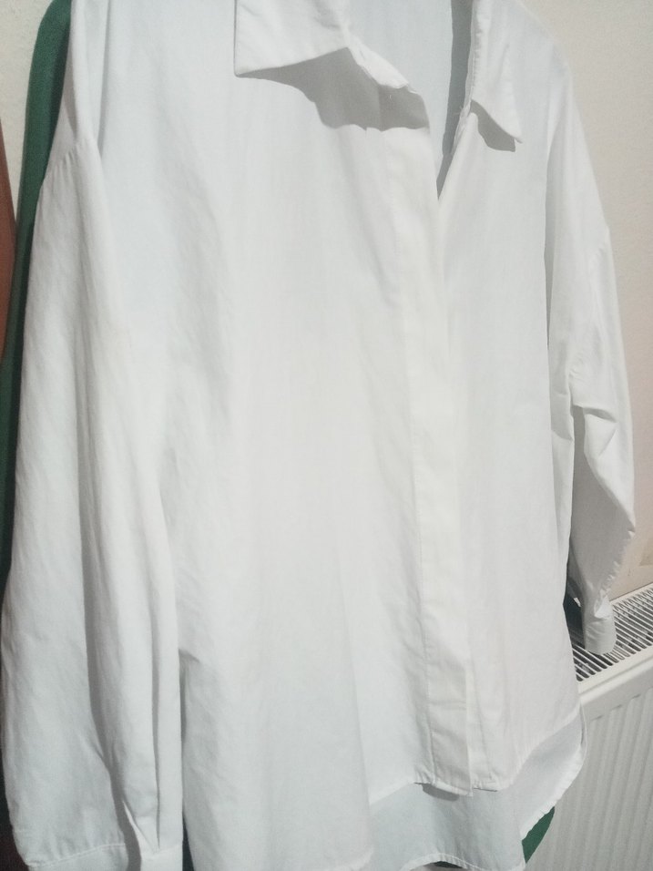 Düğmeli Beyaz Keten Kadın Gömlek - Görsel 3