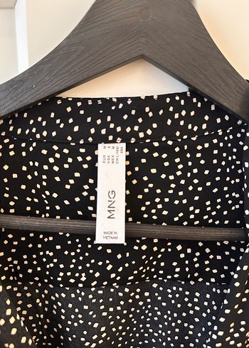 V Yaka Siyah Midi Kuşaklı Elbise - Görsel 2