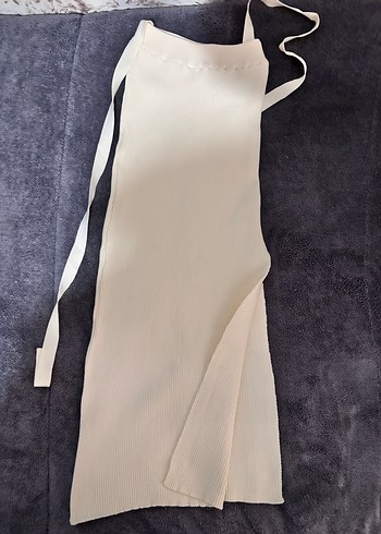 Beyaz Pilili Uzun Kadın Yırtmaçlı Etek - Görsel 2