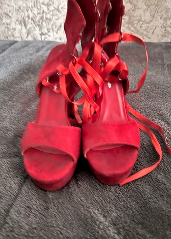 Kırmızı Süet Platform Topuklu Kadın Abiye Ayakkabı - Görsel 3