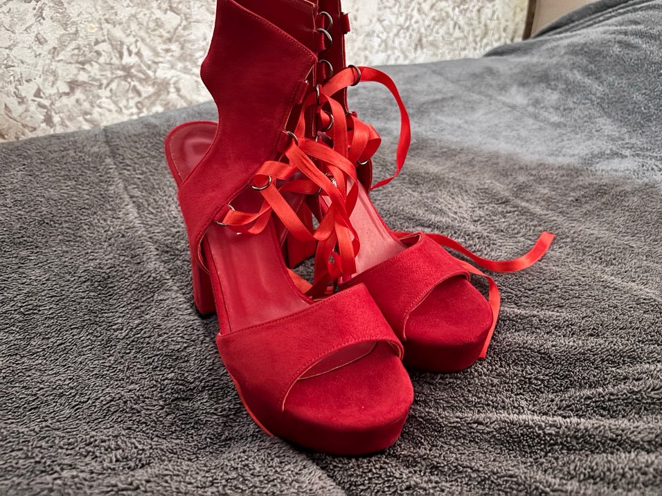 Kırmızı Süet Platform Topuklu Kadın Abiye Ayakkabı - Görsel 2