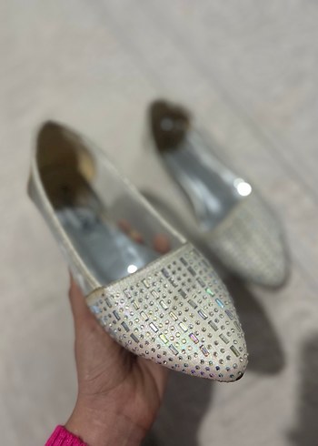 Beyaz Parlak Payetli Kadın Topuklu Babet - Görsel 3