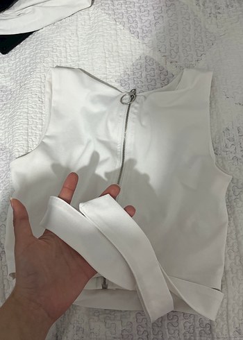 Beyaz Kolsuz Halter Yaka Crop Top - Görsel 4