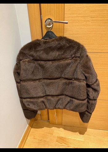 Kahverengi Kürk Detaylı Kadın Mont - Görsel 2