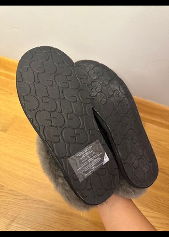 Ugg Gri Tüylü Kadın Süet Terlik - Görsel 3