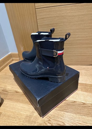 Kadın Mavi Lastik Topuklu Bot - Görsel 2