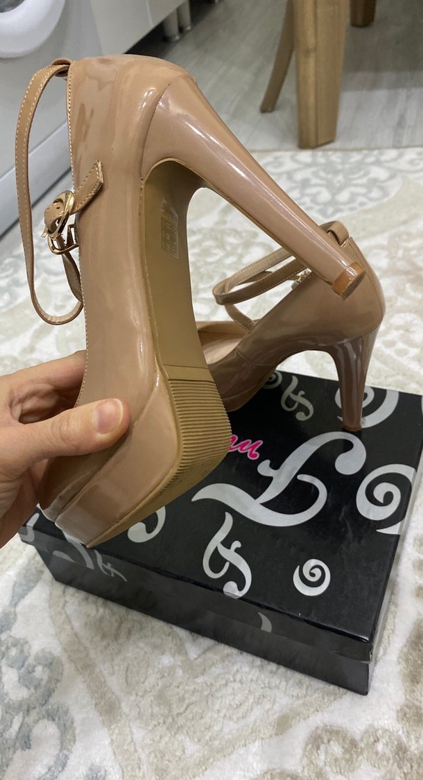 Bej Rugan Tokalı Stiletto Kadın Ayakkabı - Görsel 4