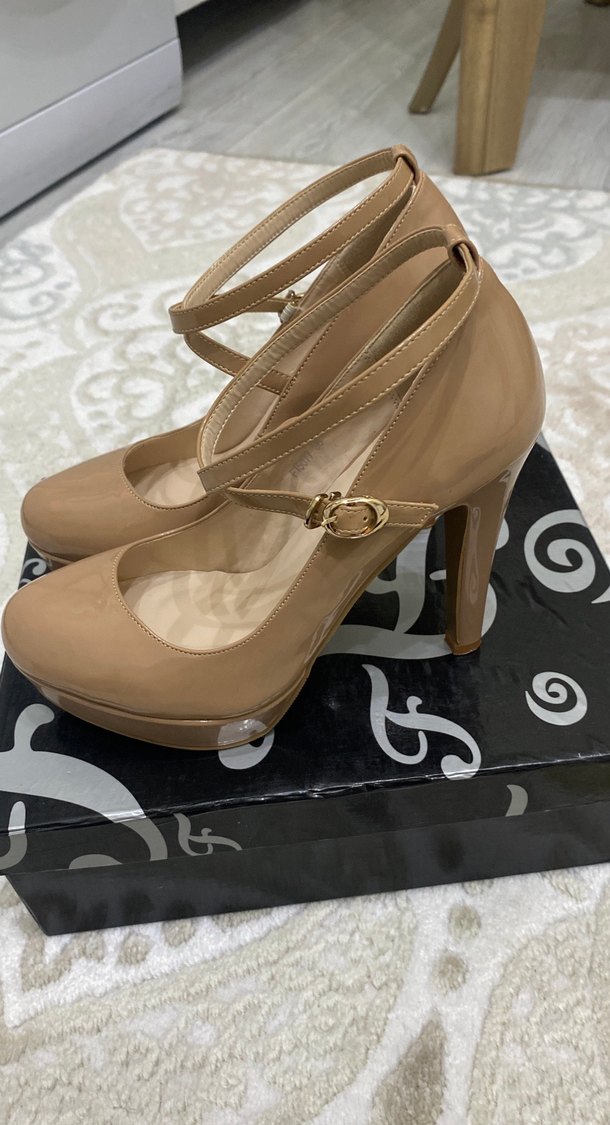 Bej Rugan Tokalı Stiletto Kadın Ayakkabı - Görsel 3