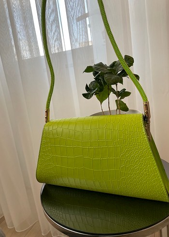 Yeşil Parlak Deri Yılan Desenli Kadın Çanta - Görsel 4