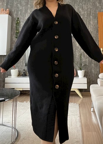 Düğmeli Siyah Midi Triko Elbise - Görsel 2