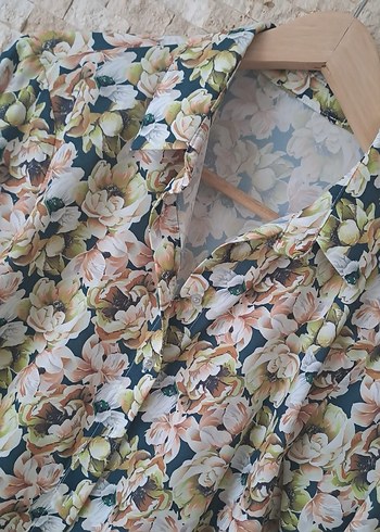 Çiçek Desenli Bohem Bej Kadın Gömlek - Görsel 2