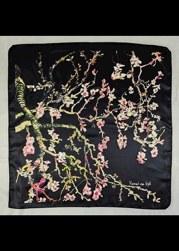 İnce İşlemeli Siyah İpeksi Kadın Fular 55x55 - Görsel 3