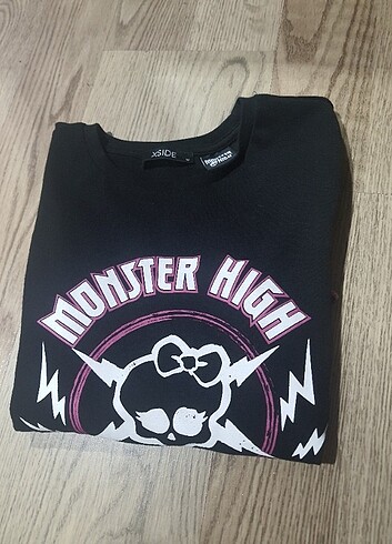 Monster high crop