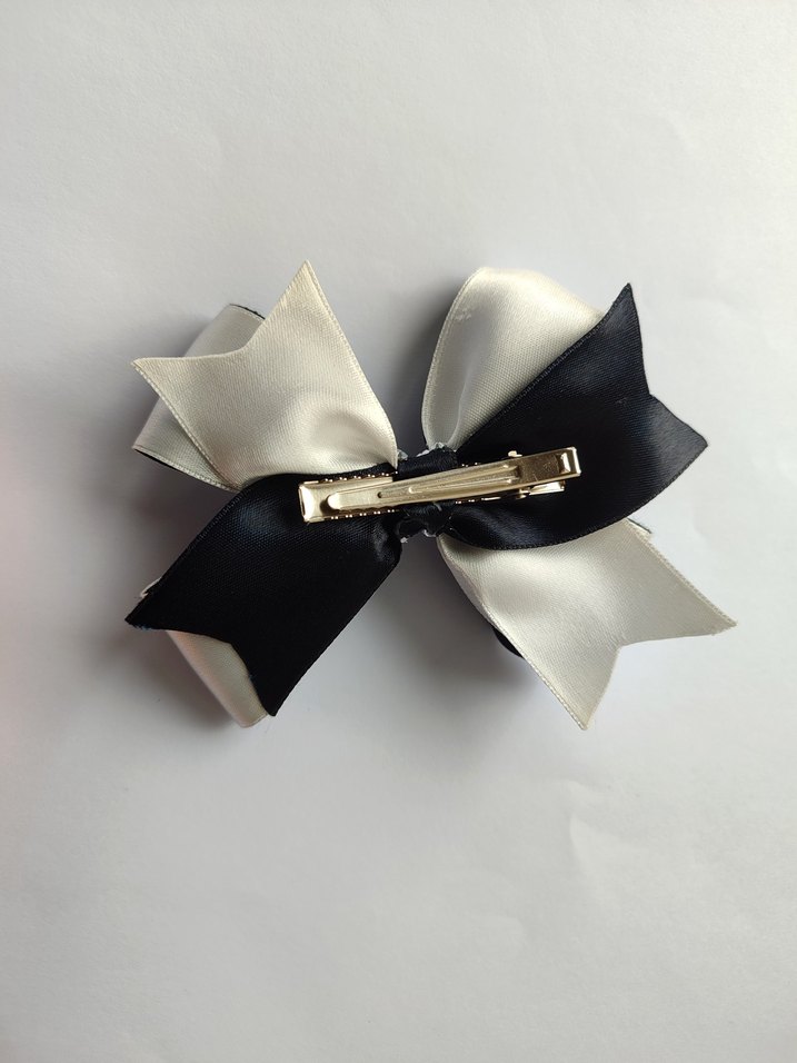 Koyu lacivert & beyaz tasarim toka - Görsel 3