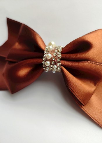 Kahverengi Parlak Saten Fiyonk Toka - Görsel 2