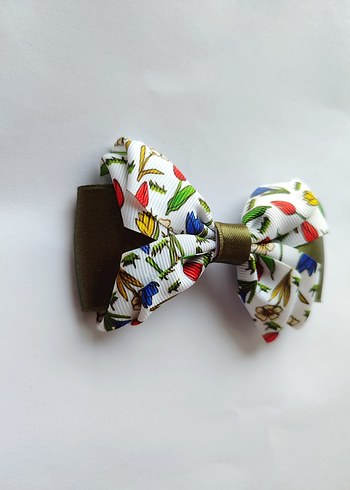 Yeşil Renkli Çiçek desenli fiyonk toka - Görsel 2