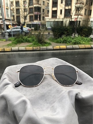 RAY BAN GÜNEŞ GÖZLÜĞÜ