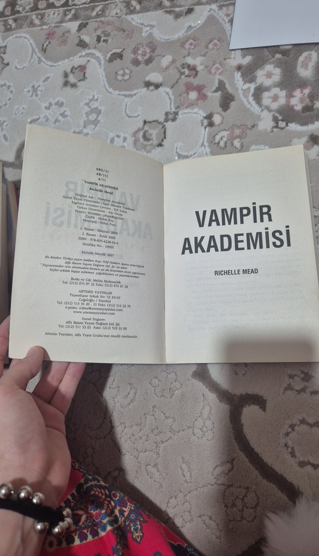 Vampir Akademisi - Elle Mead - Görsel 3