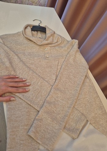 Düğmeli Bej Yüksek Yakalı Kadın Kazak - Görsel 6