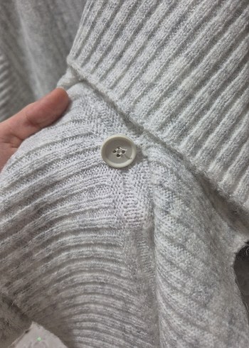 Gri Triko Boğazlı Salaş Kadın Panço - Görsel 4