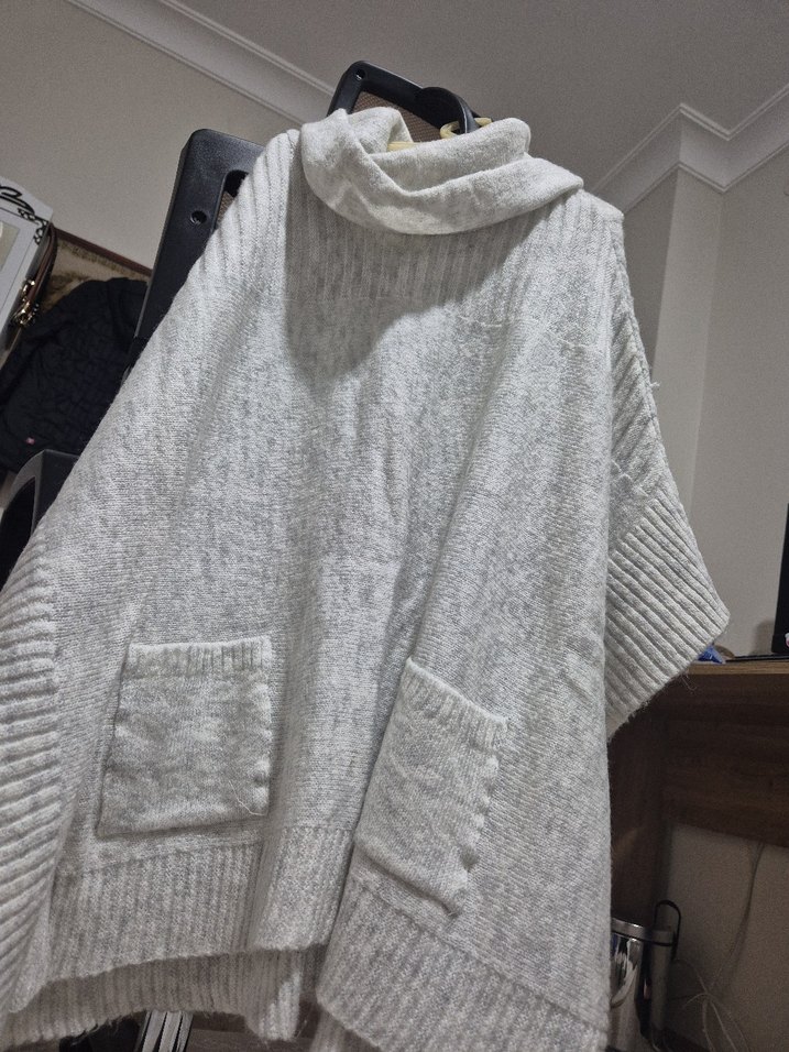 Gri Triko Boğazlı Salaş Kadın Panço - Görsel 5