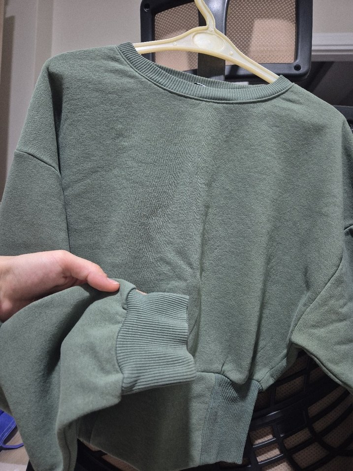 Yeşil Kadın Sweatshirt, Bisiklet Yaka, Salaş Kesim Crop - Görsel 2