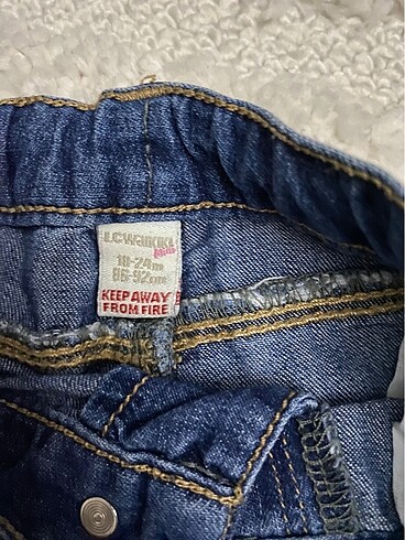 LC Waikiki Yamalı jean