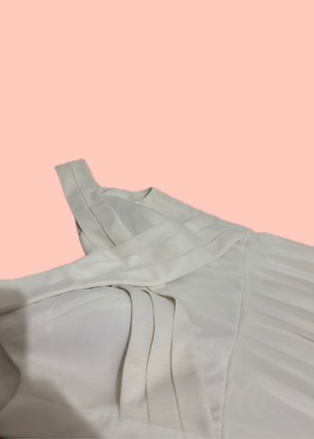 Beyaz Uzun V Yaka Drapeli Kadın Gelinlik - Görsel 2