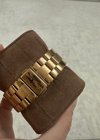 Michael Kors Altın Renkli Kadın Kol Saati - Görsel 3