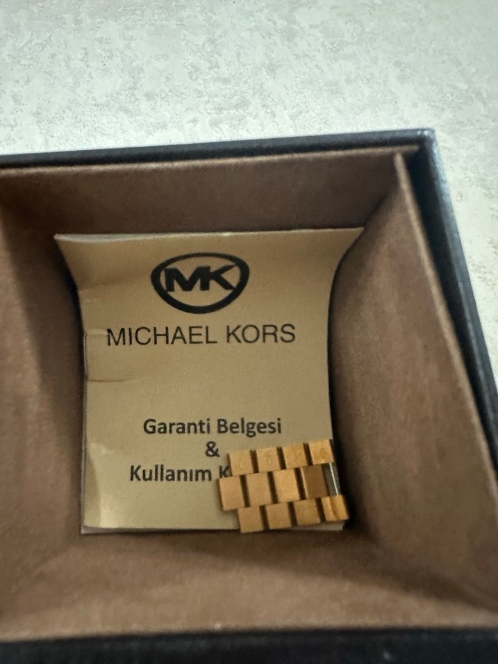 Michael Kors Altın Renkli Kadın Kol Saati - Görsel 4