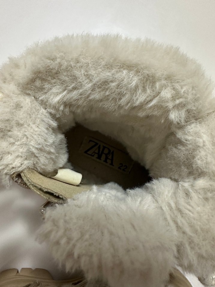 Kız Çocuk Krem Kürk Detaylı Bot - Görsel 3