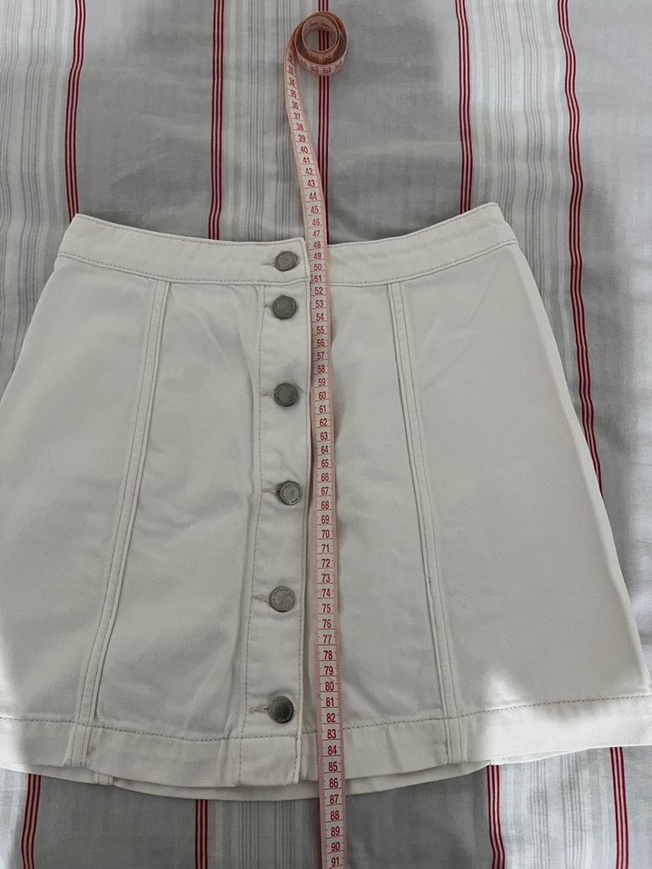 Düğmeli Beyaz Etek - Görsel 3